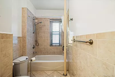 8344 Lefferts Boulevard #3D, Kew Gardens, NY 11415 - Photo 9