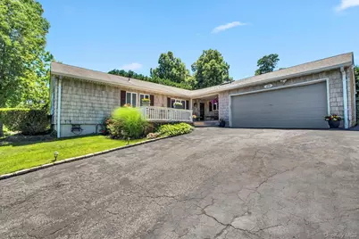 28 View Road, East Setauket, NY 11733 - Photo 3
