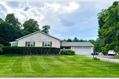 28 View Road, East Setauket, NY 11733 - Photo 1