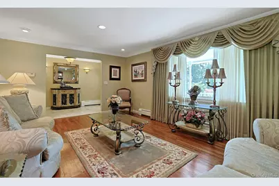 32 Sandstone Trail, New City, NY 10956 - Photo 7