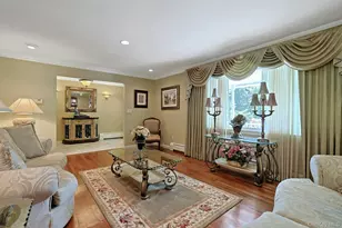 32 Sandstone Trail, New City, NY 10956 - Photo 7