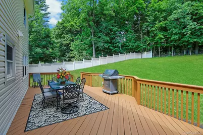 32 Sandstone Trail, New City, NY 10956 - Photo 35
