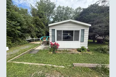 20 Tanglewood Park Drive, Marlboro, NY 12542 - Photo 1