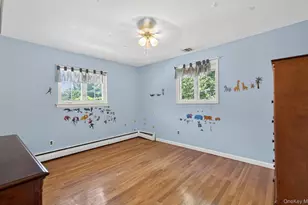 89 Beaumont Dr, Plainview, NY 11803 - Photo 27