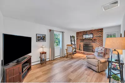 3 Laura Court, Nesconset, NY 11767 - Photo 11