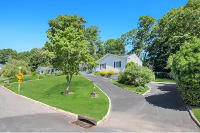 3 Laura Court, Nesconset, NY 11767 - Photo 3