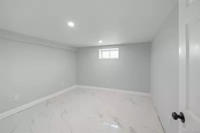 21704 135th Avenue, Springfield Gardens, NY 11413 - Photo 29