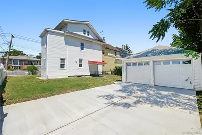 21704 135th Avenue, Springfield Gardens, NY 11413 - Photo 31