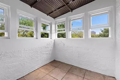 245 W Walnut Street, Long Beach, NY 11561 - Photo 9