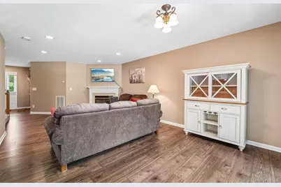 186 Sara Lane #7D, Newburgh, NY 12550 - Photo 7