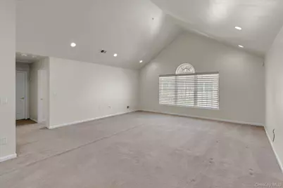 160 Christine Drive, Dix Hills, NY 11746 - Photo 5