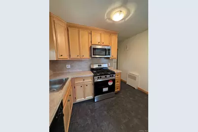 1201 E Broadway #H-22, Hewlett, NY 11557 - Photo 9