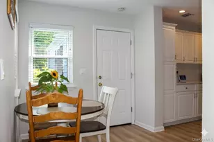 173 Knolls Dr, Stony Brook, NY 11790 - Photo 3