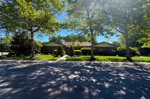 173 Knolls Dr, Stony Brook, NY 11790 - Photo 17