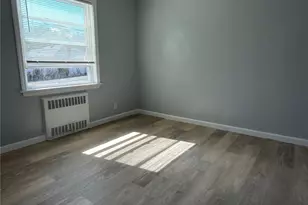 56-40 175th Pl, Fresh Meadows, NY 11365 - Photo 11