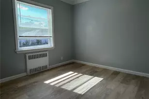 56-40 175th Pl, Fresh Meadows, NY 11365 - Photo 13
