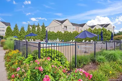 1525  Building  Q Finch Lane #1525, Central Islip, NY 11722 - Photo 17