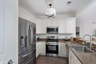 1525 Finch Ln, Central Islip, NY 11722 - Photo 3