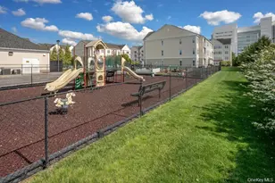 1525 Finch Ln, Central Islip, NY 11722 - Photo 21