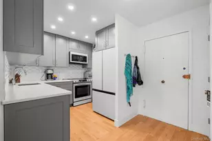 20 Old Mamaroneck Rd, White Plains, NY 10605 - Photo 3