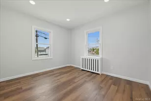 20 Wyona Ave, Lindenhurst, NY 11757 - Photo 17