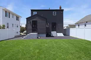 20 Wyona Ave, Lindenhurst, NY 11757 - Photo 33