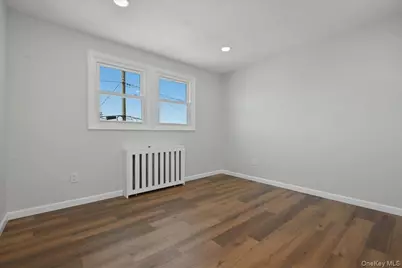 20 Wyona Avenue, Lindenhurst, NY 11757 - Photo 23