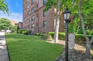 84-51 Beverly Rd, Kew Gardens, NY 11415 - Photo 13