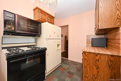 53-19 195th Street, Fresh Meadows, NY 11365 - Photo 9