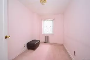 53-19 195th St, Fresh Meadows, NY 11365 - Photo 13