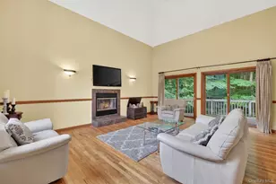 21 Huyler Dr, Hyde Park, NY 12538 - Photo 9