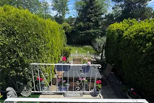 28-45 56th Pl, Woodside, NY 11377 - Photo 3