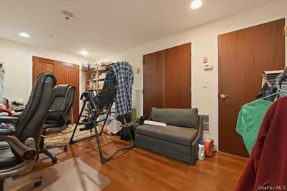171 Great Neck Road #4L, Great Neck, NY 11023 - Photo 17