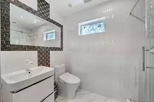 180-15 Aberdeen Rd, Jamaica, NY 11432 - Photo 37