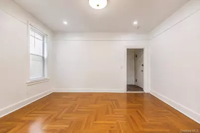 721 E 242nd Street, Bronx, NY 10470 - Photo 15