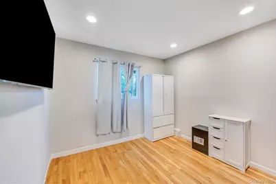 99 Burr Road, East Northport, NY 11731 - Photo 23