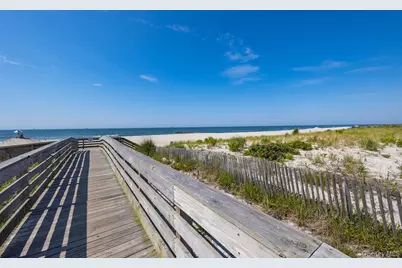 580 E. Pine Street #WEST SIDE, Long Beach, NY 11561 - Photo 35