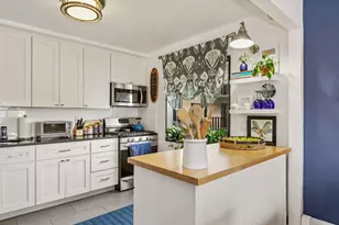 666 Pelham Rd, New Rochelle, NY 10805 - Photo 11