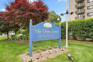 666 Pelham Rd, New Rochelle, NY 10805 - Photo 33