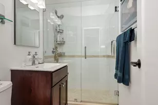666 Pelham Rd, New Rochelle, NY 10805 - Photo 17