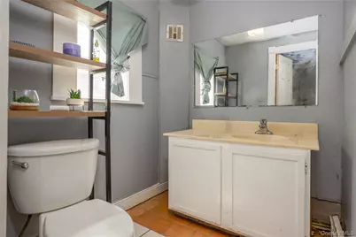 142 W Parmenter Street, Newburgh, NY 12550 - Photo 15