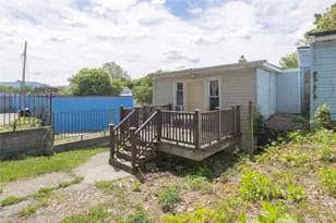 142 W Parmenter St, Newburgh, NY 12550 - Photo 19