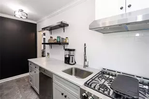 71-12 252nd St, Bellerose, NY 11426 - Photo 13