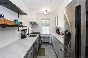 71-12 252nd St, Bellerose, NY 11426 - Photo 11