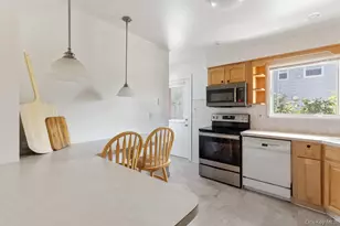 54 Oak St, Farmingdale, NY 11735 - Photo 9