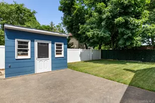 54 Oak St, Farmingdale, NY 11735 - Photo 15