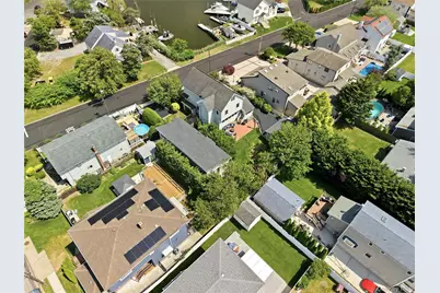 2540 Riverside Avenue, Seaford, NY 11783 - Photo 33