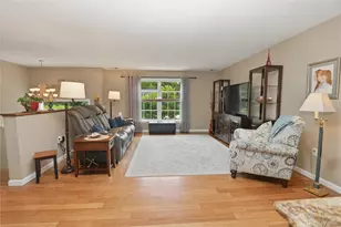 34 Palmer Cir, Poughquag, NY 12570 - Photo 11