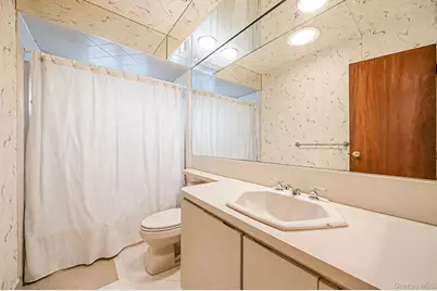 4007 Clark Street, Seaford, NY 11783 - Photo 11