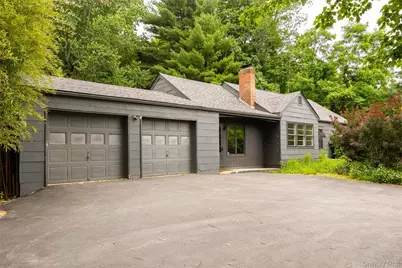 166 Vassar Road, Poughkeepsie, NY 12603 - Photo 1